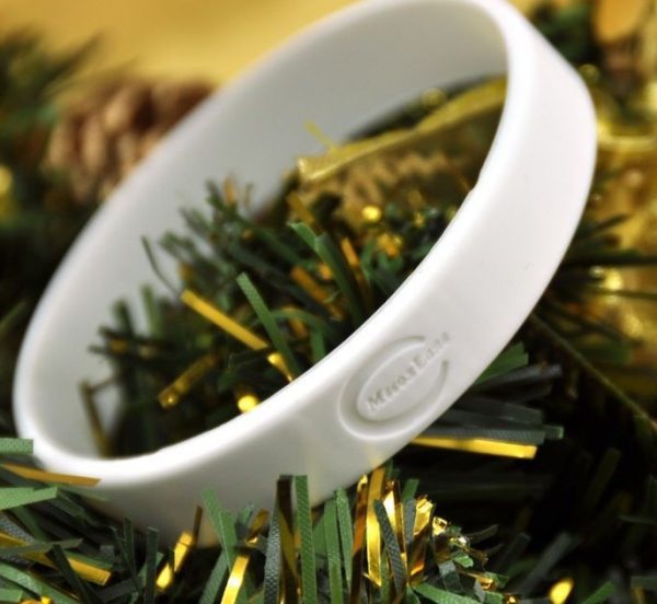 cheap solid debossed silicone bracelet [SY190]